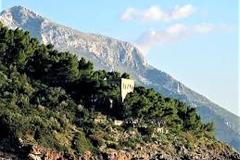 Maratea, torre de observación (Torre Filocaio, siglo XV)